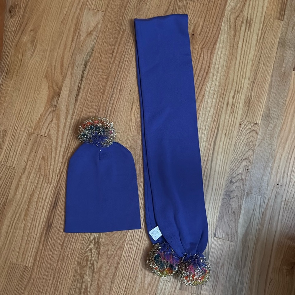 Kate Spade Saturday Pom Pom Scarf & Beanie Hat Set